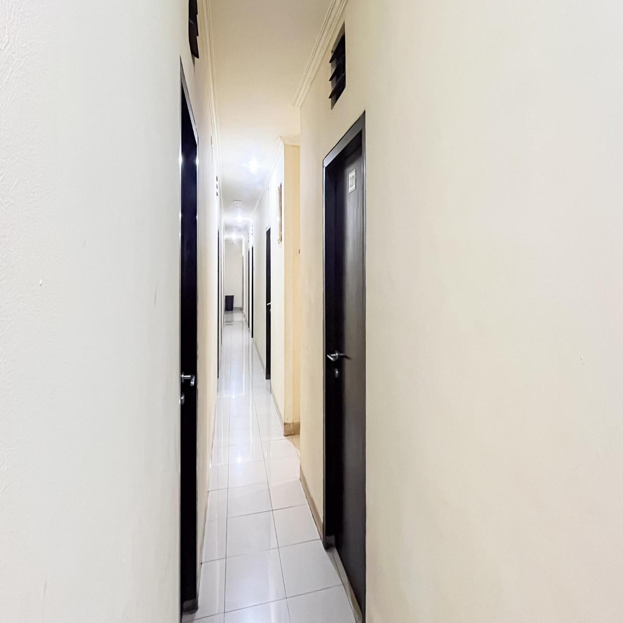 Arcadia Rooms Redpartner 雅加达 外观 照片