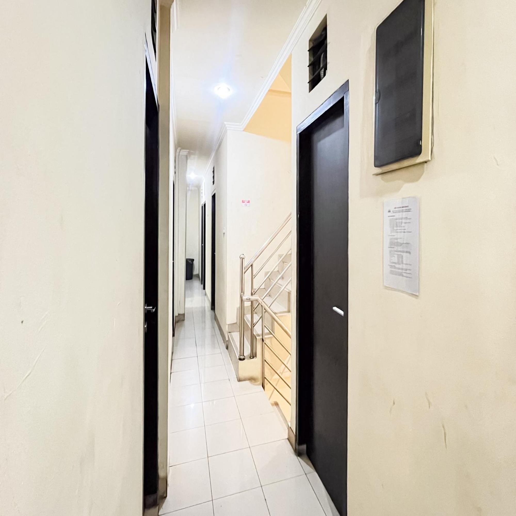 Arcadia Rooms Redpartner 雅加达 外观 照片
